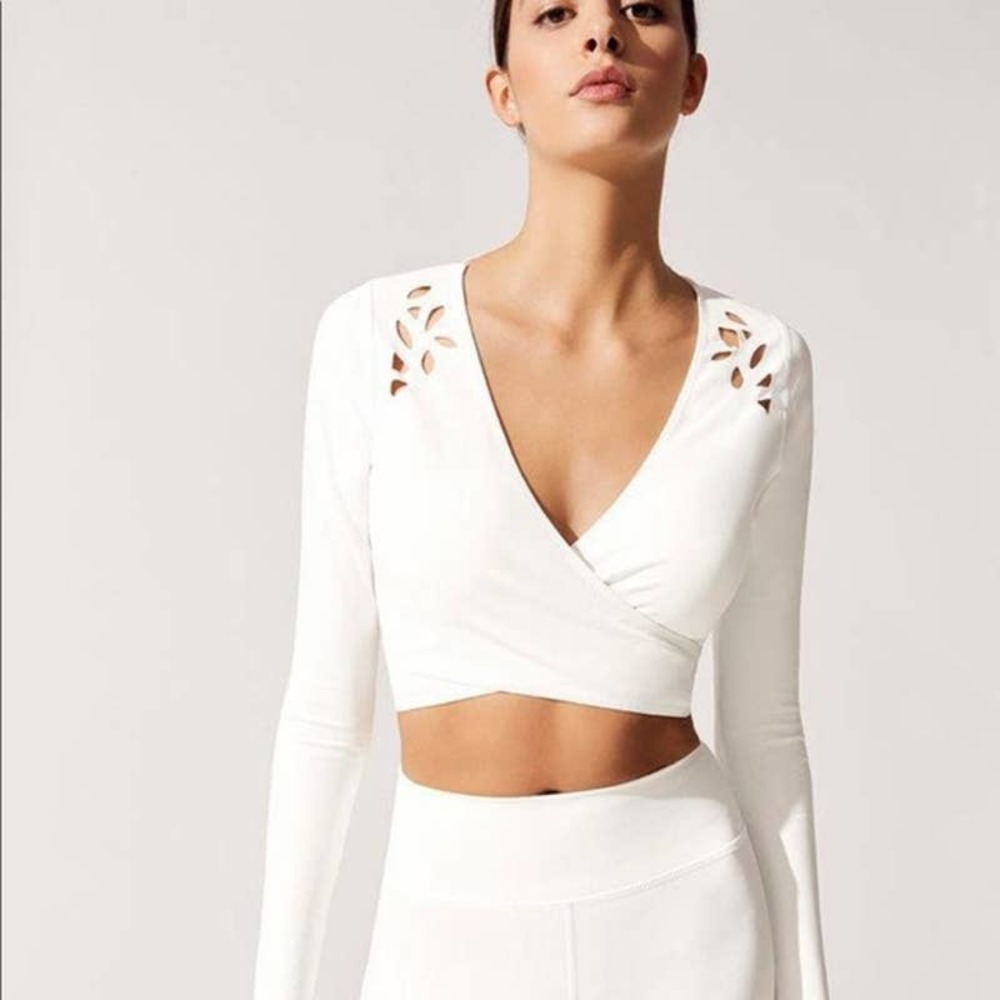 GIGI C White Long Sleeve Wrap Top